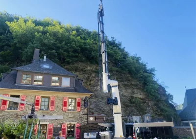 Forstbetrieb Pierre Diesler Osterspai Fällung mit Kran