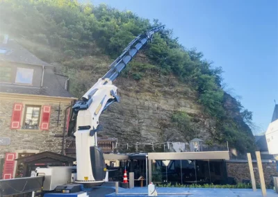 Forstbetrieb Pierre Diesler Osterspai Fällung mit Kran
